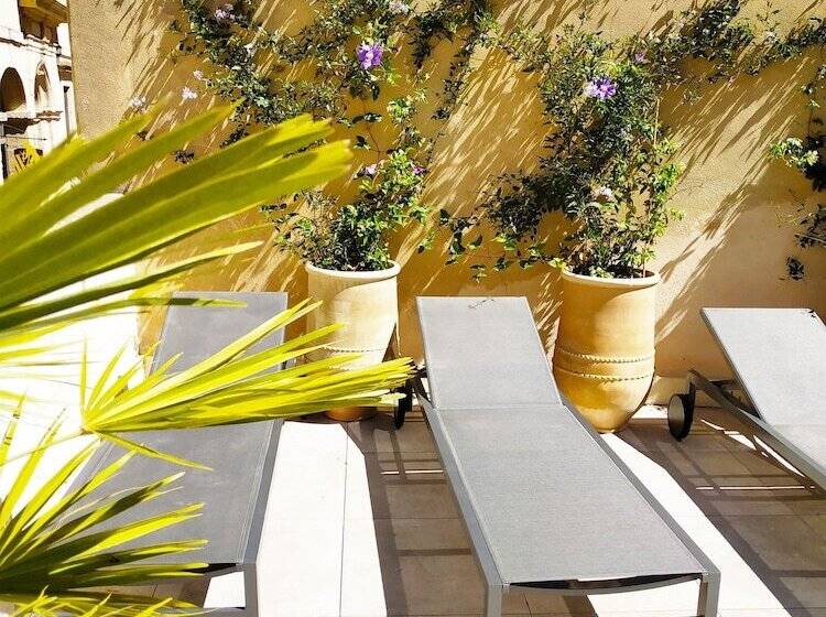 تختخواب و صبحانه Les Terrasses