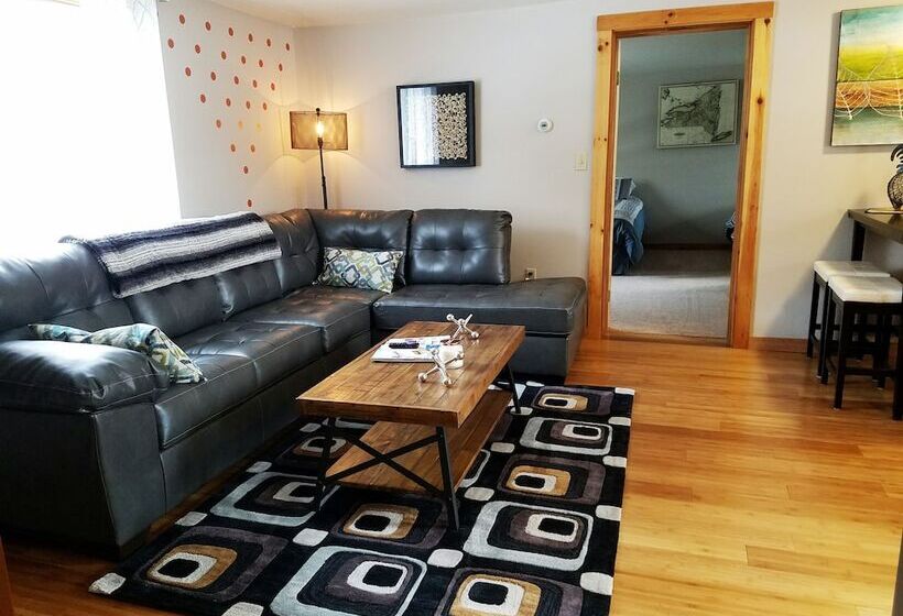 Clear River Inn