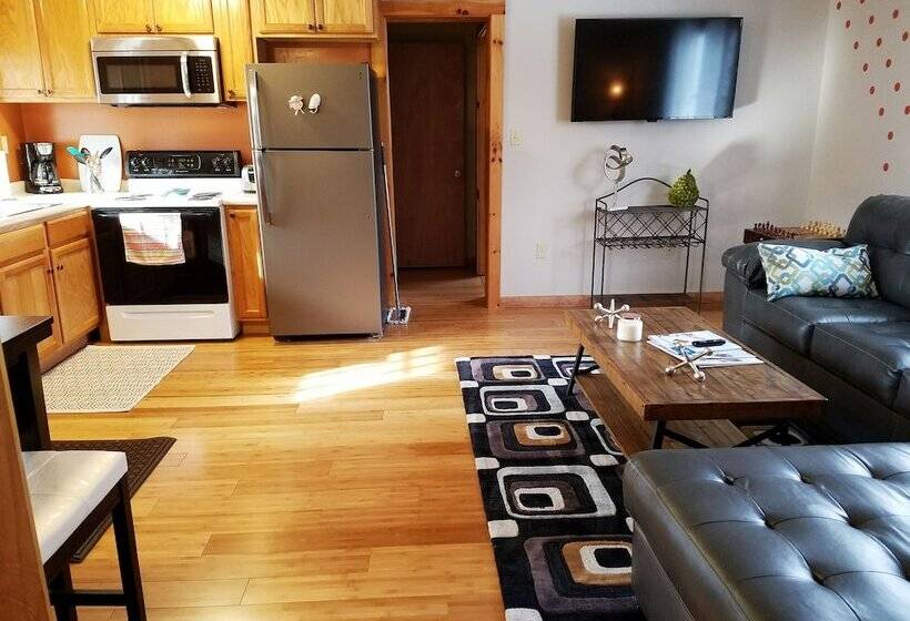 Clear River Inn