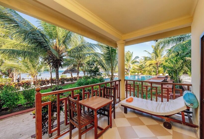 בית מלון כפרי Ifa Beach Resort
