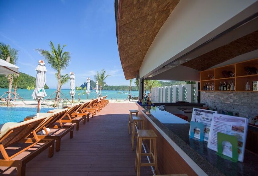 هتل Phi Phi Harbour View