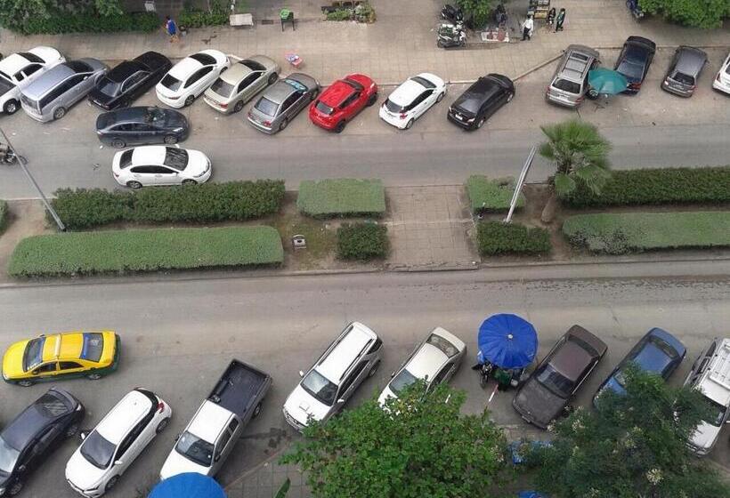 هتل Smart Residence @ Muengthongthani
