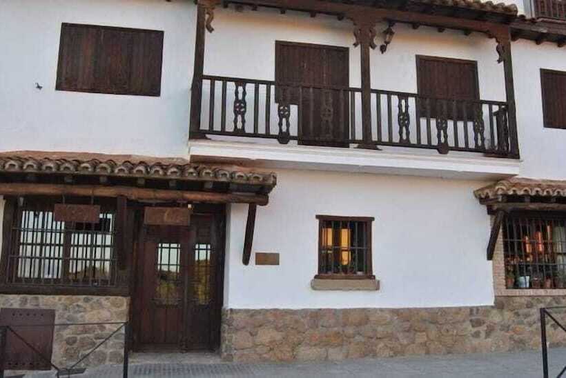 ベッドアンドブレックファースト Casa Rural La Toza