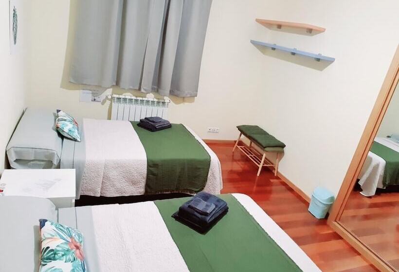 مسافرخانه Estrella Do Camiño