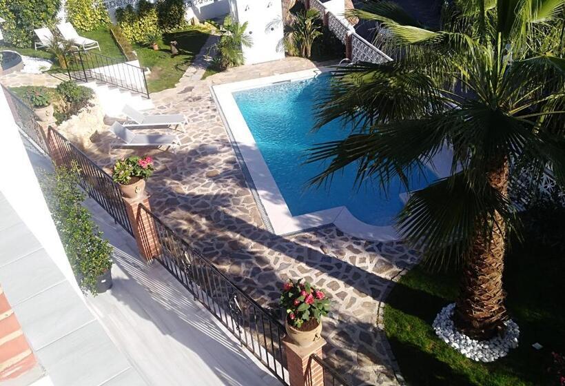 هتل Boutique X Pueblo, Benalmádena