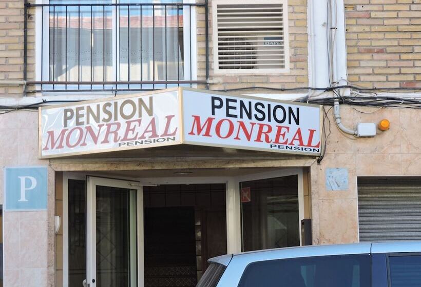 پانسیون Hostal Monreal