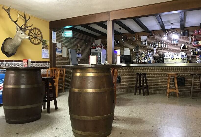 酒店 Complejo Turistico Baños Del Robledillo