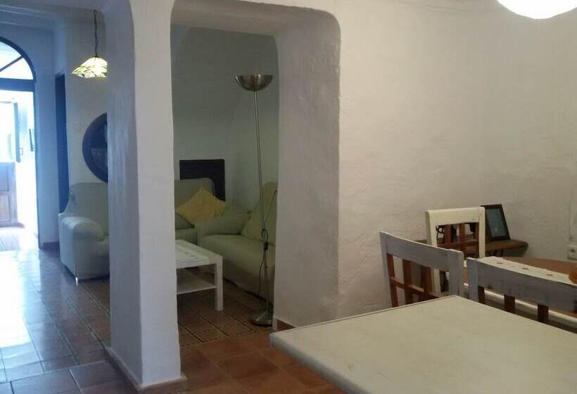 La Cueva Soleá