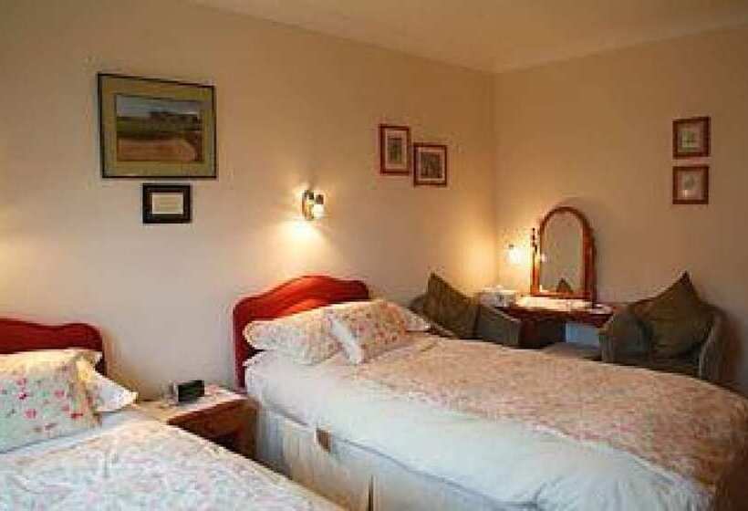 Отель Ashcroft Farmhouse