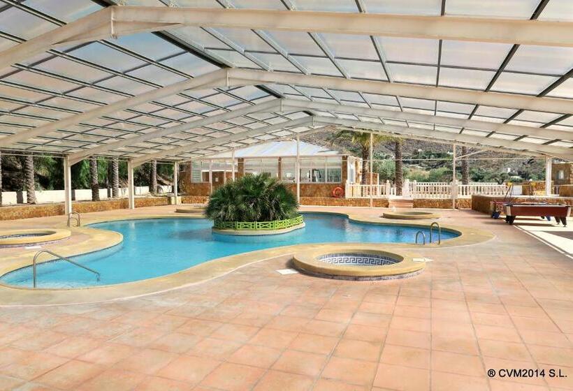 هتل Centro Vacacional Macenas