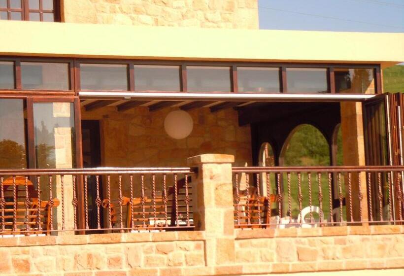 Отель Posada La Torre De Los Isla & Spa