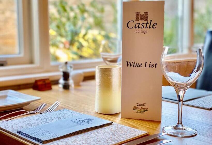 مبيت وإفطار Castle Cottage Inn