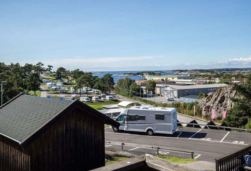 هتل First Camp Citystromstad