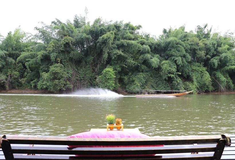 هتل The Green House Kanchanaburi