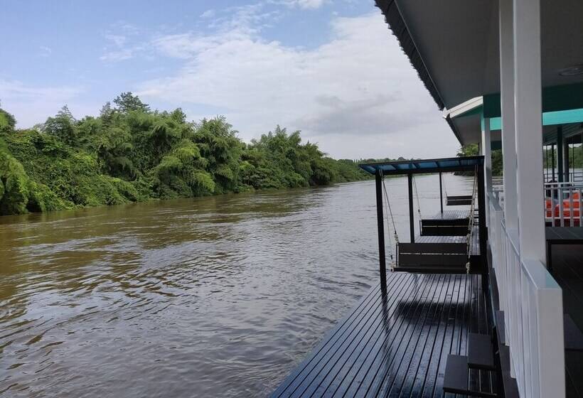 هتل The Green House Kanchanaburi