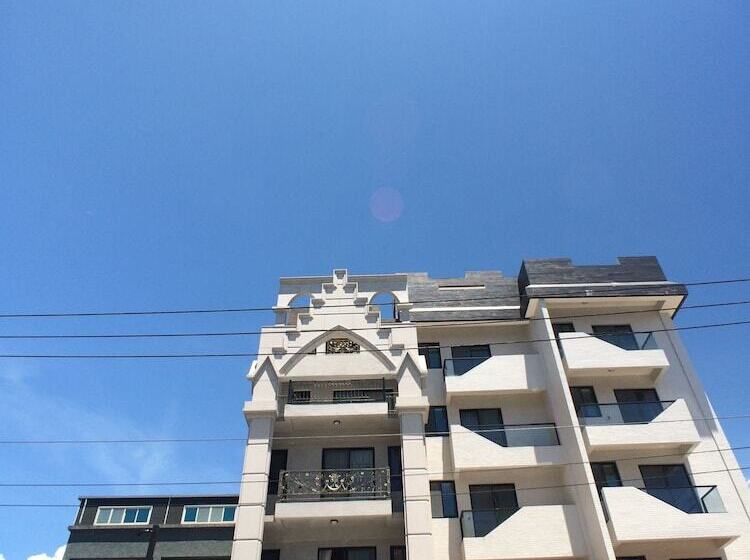 پانسیون Angel Wings Inn