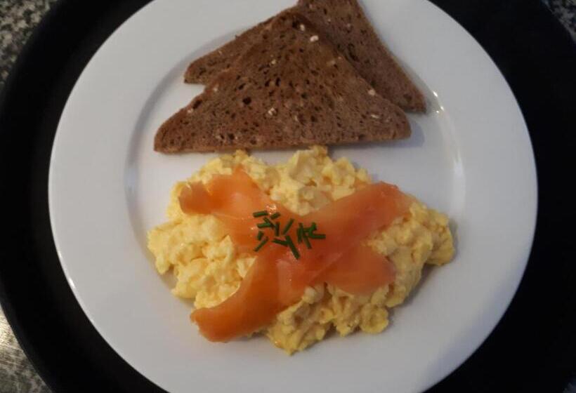 ペンション No 45, Ballater