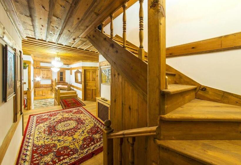 فندق Akbulut Konak