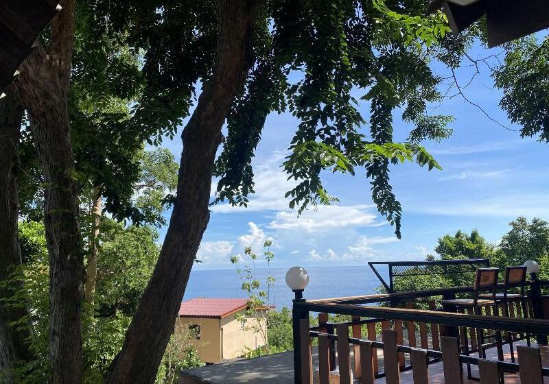 هتل Majestic Sea View Resort