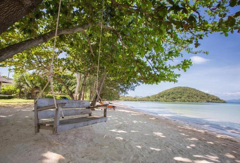 هتل Mira Montra Resort Koh Mak