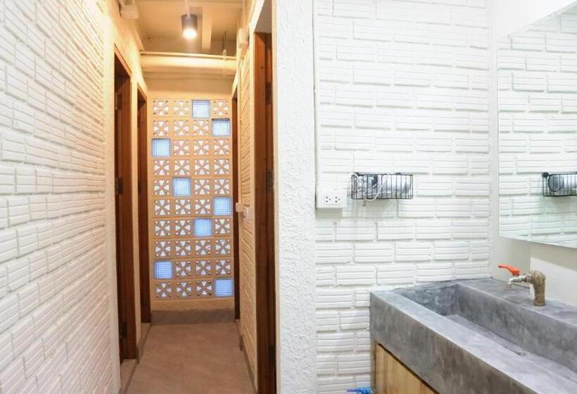 هاستل Silla House
