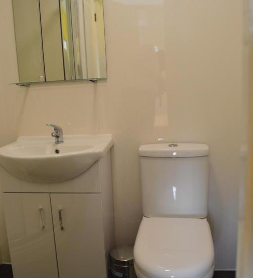 تختخواب و صبحانه Bell Gate House