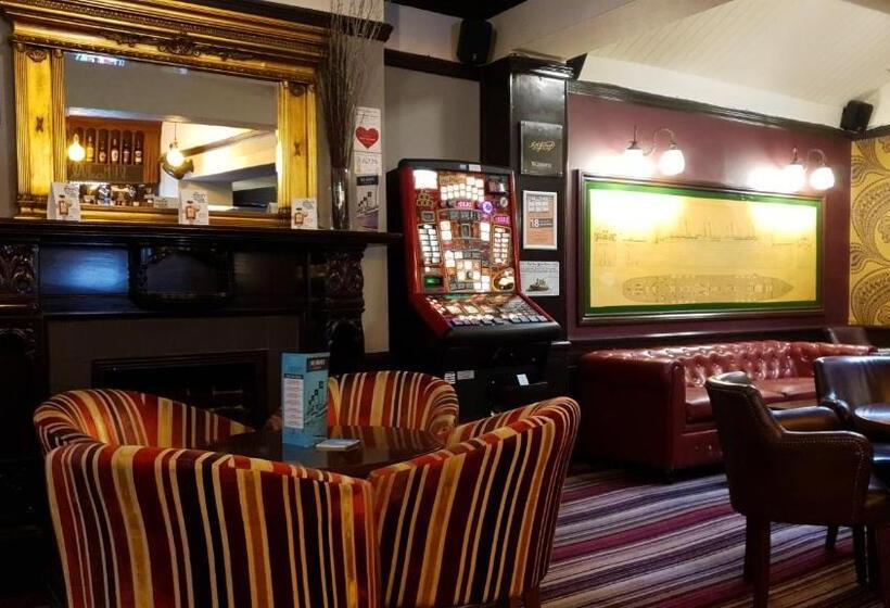 فندق فئة نجمة واحدة The Grapes Pub