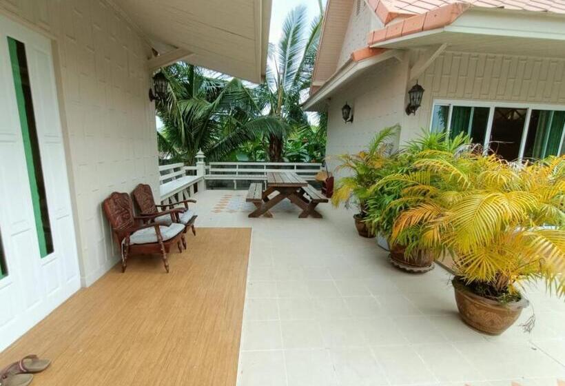 هتل Aob Oun Homestay