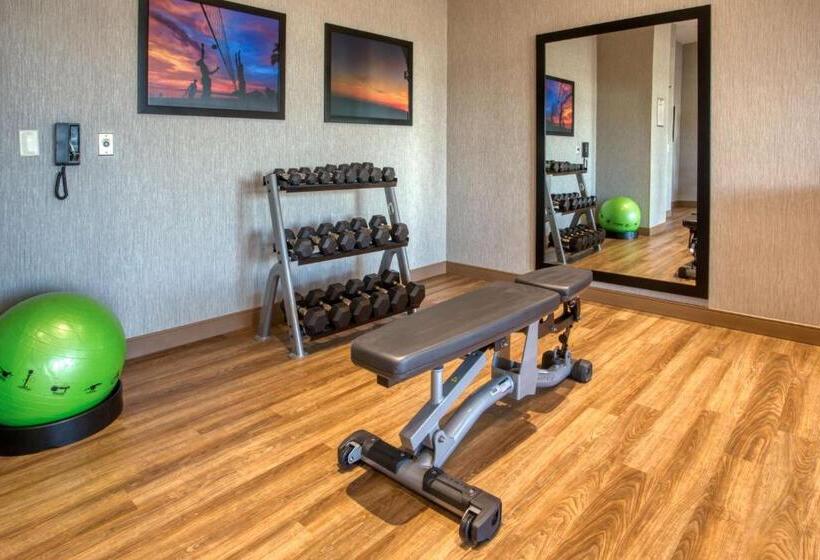 هتل Drury Inn & Suites Huntsville Space & Rocket Center