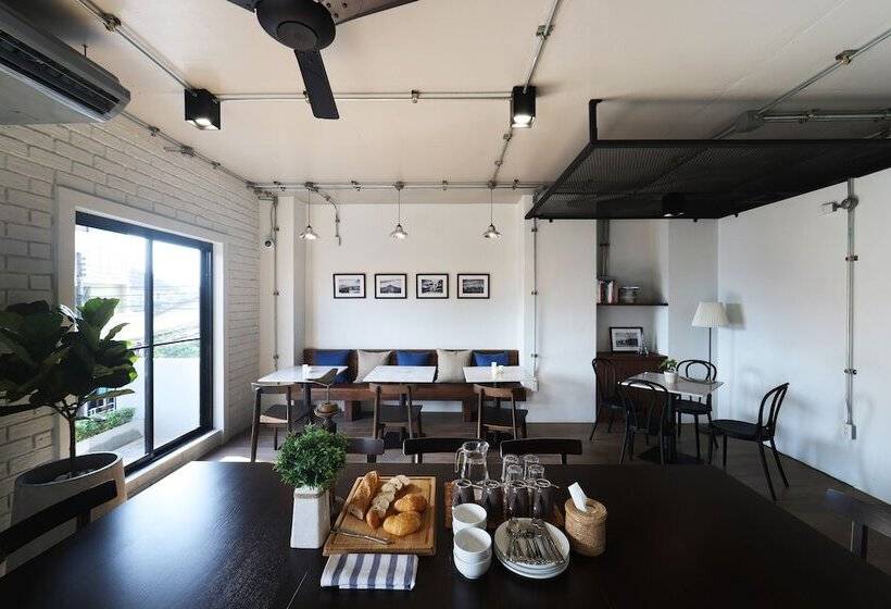 فندق Sukh Serviced Apartment