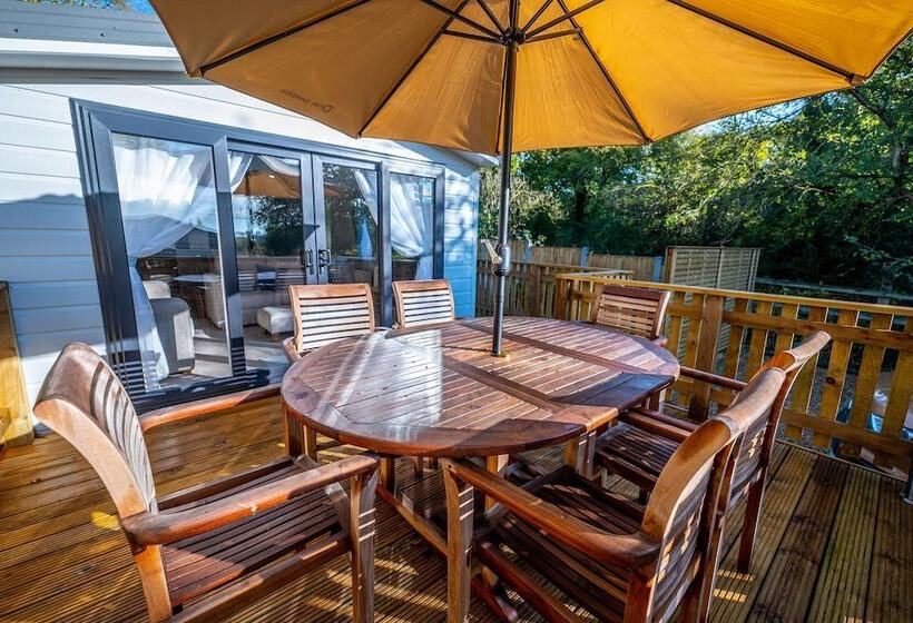 The Travellers Rest