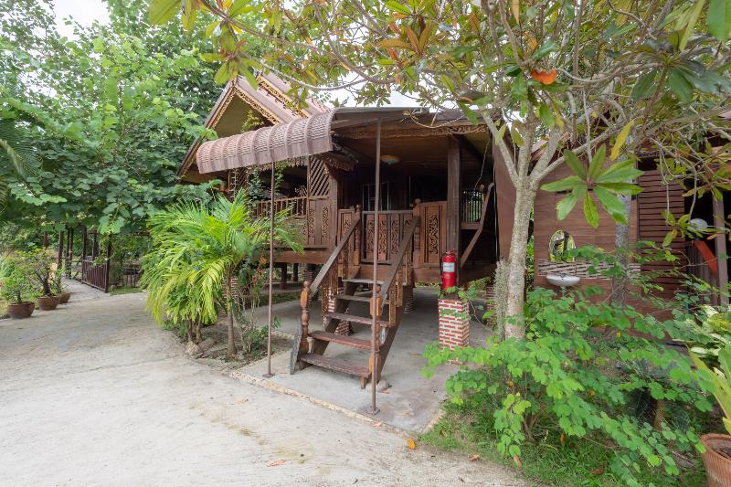 هتل Ban Suan Mee Sakul Resort