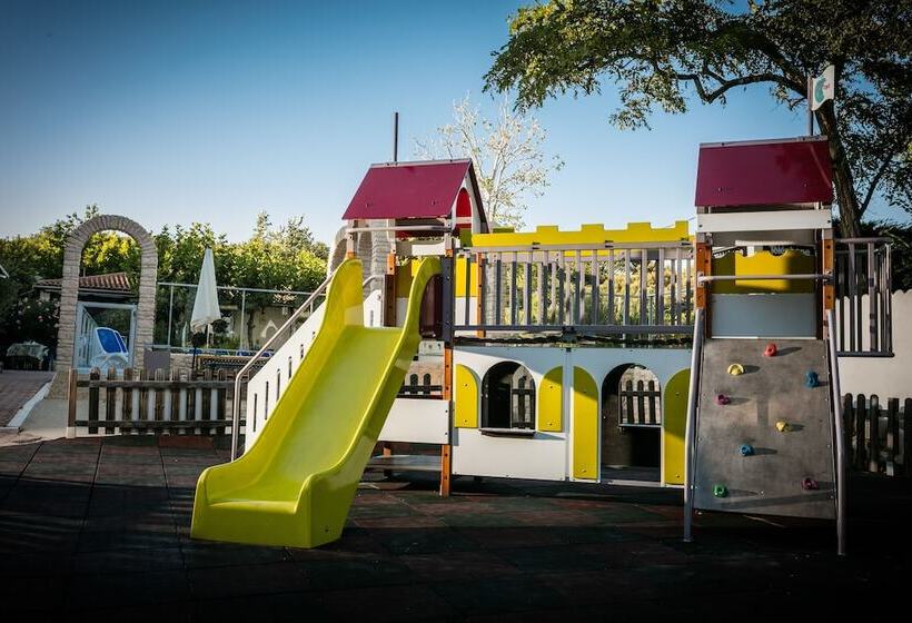ホテル Camping Les Genêts D Or