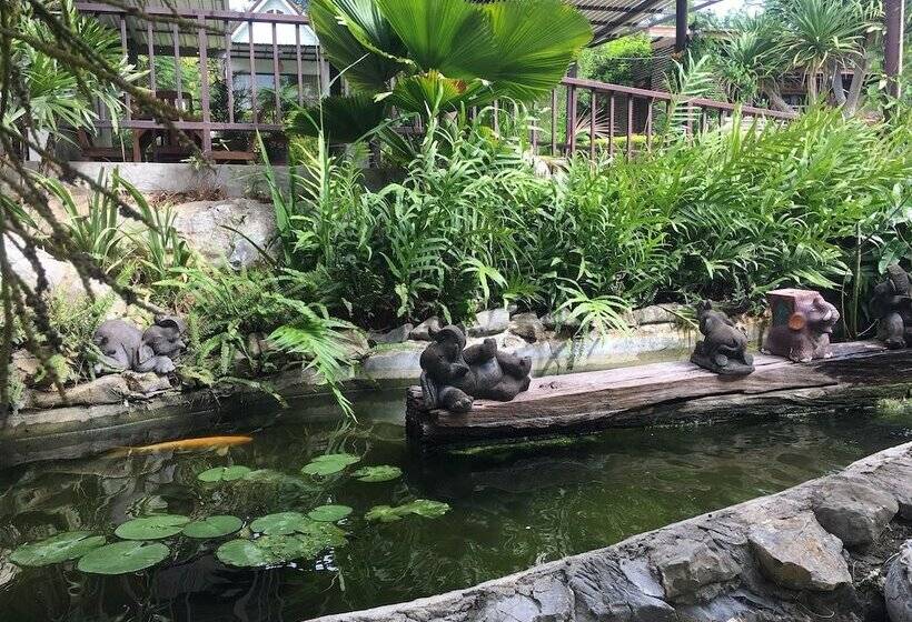 هتل The Relax Khaoyai Resort