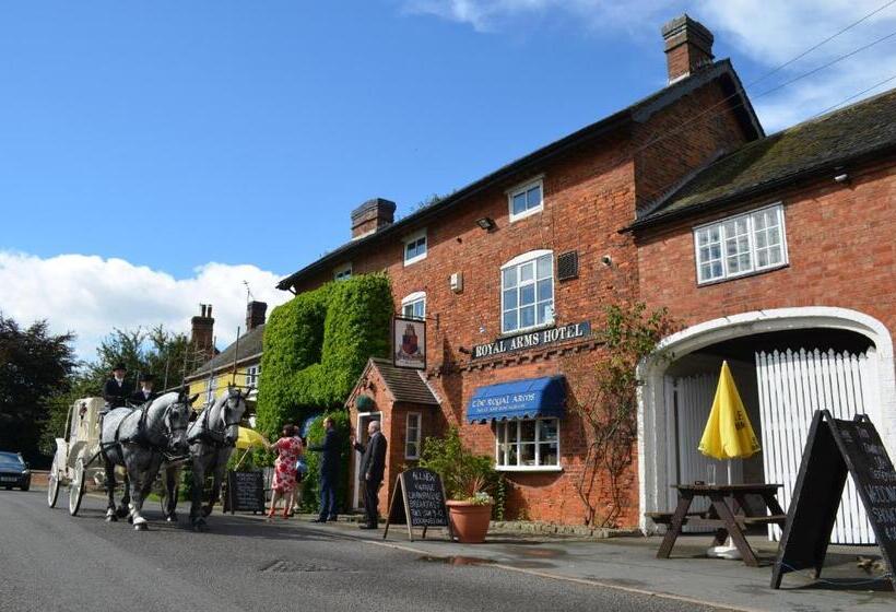 酒店 The Royal Arms