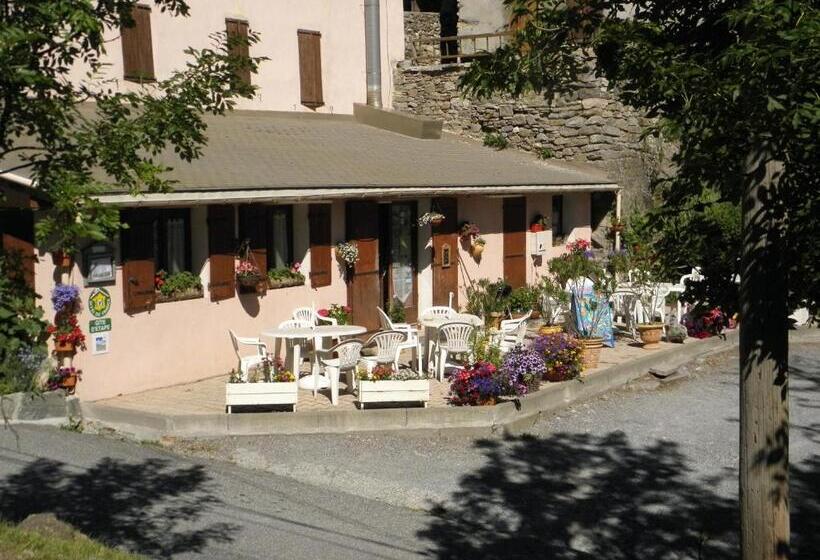 פנסיון Gîte Auberge Les Terres Blanches De Méolans