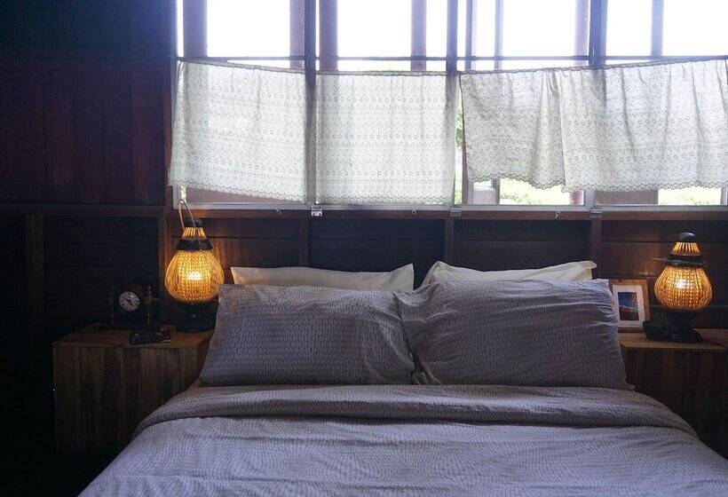 پانسیون Kaampuju Cafe And Rooms