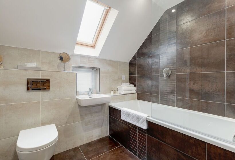 The Queens View Luxury B&b