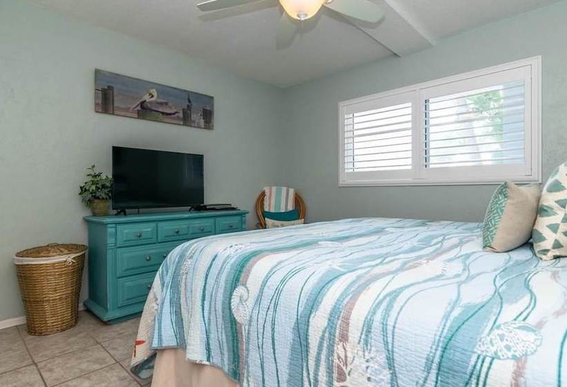 Am Beach Place Unit 3