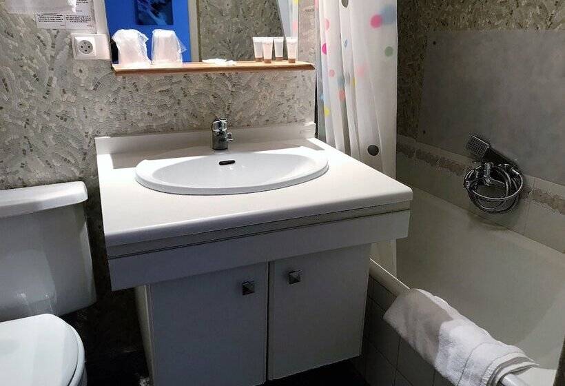 בית מלון כפרי Hôtel Du Commerce