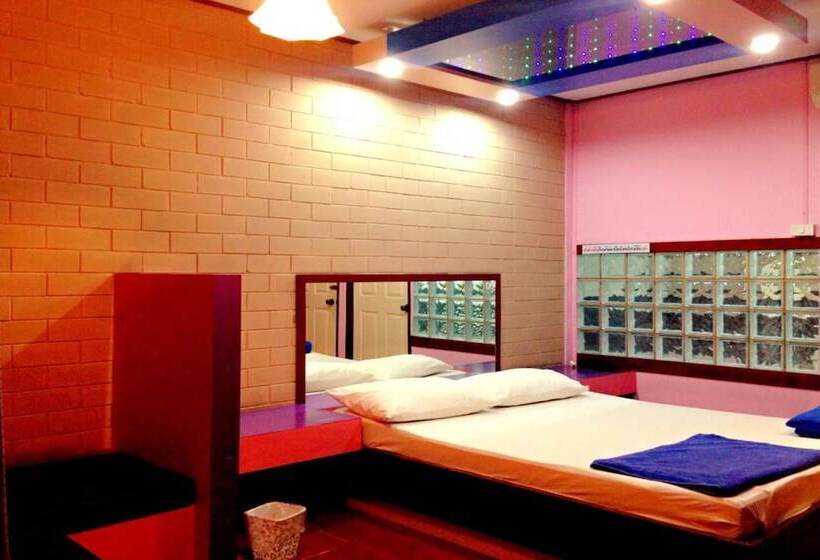 בית מלון כפרי Zigzag Resort Mukdahan