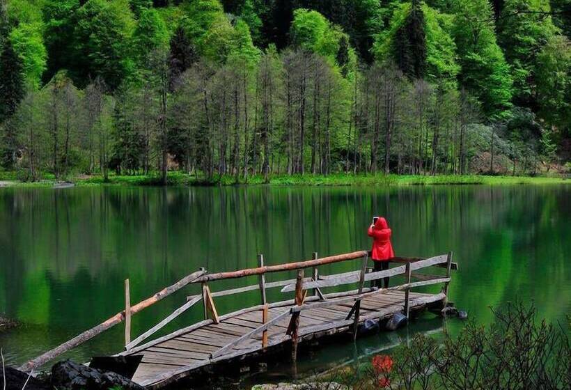 پانسیون Pinar Kir Evi