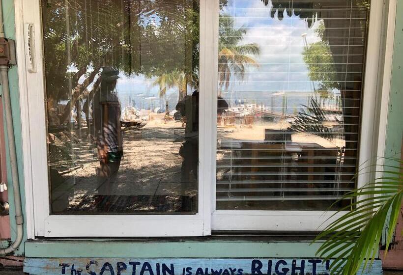 리조트 Key Largo Cottages