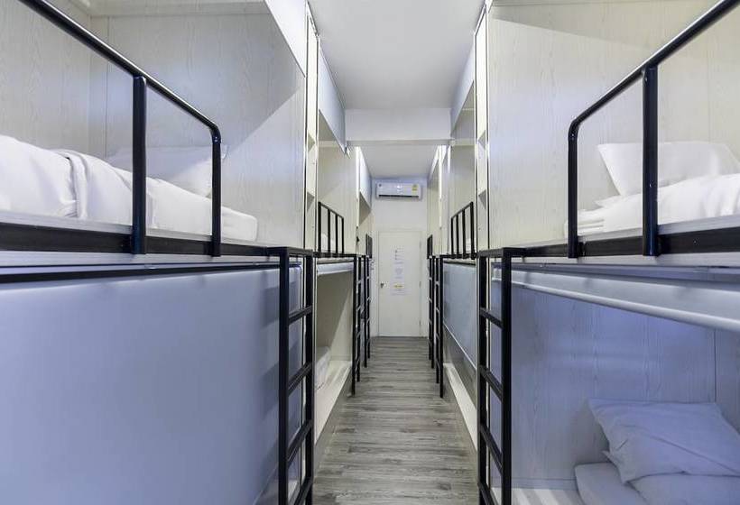 S7 Hostel