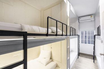 S7 Hostel