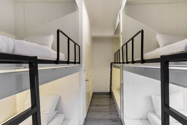 S7 Hostel