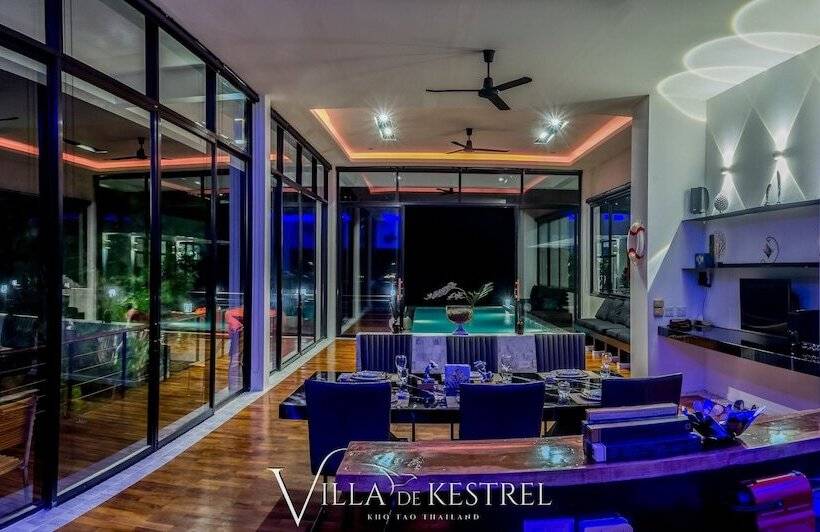 Villa De Kestrel