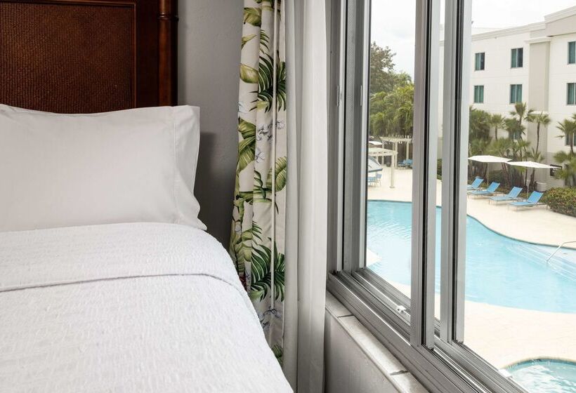 استراحتگاه Hampton Inn & Suites San Juan