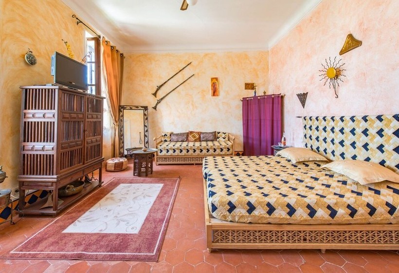 ベッドアンドブレックファースト Chateau Du Comte