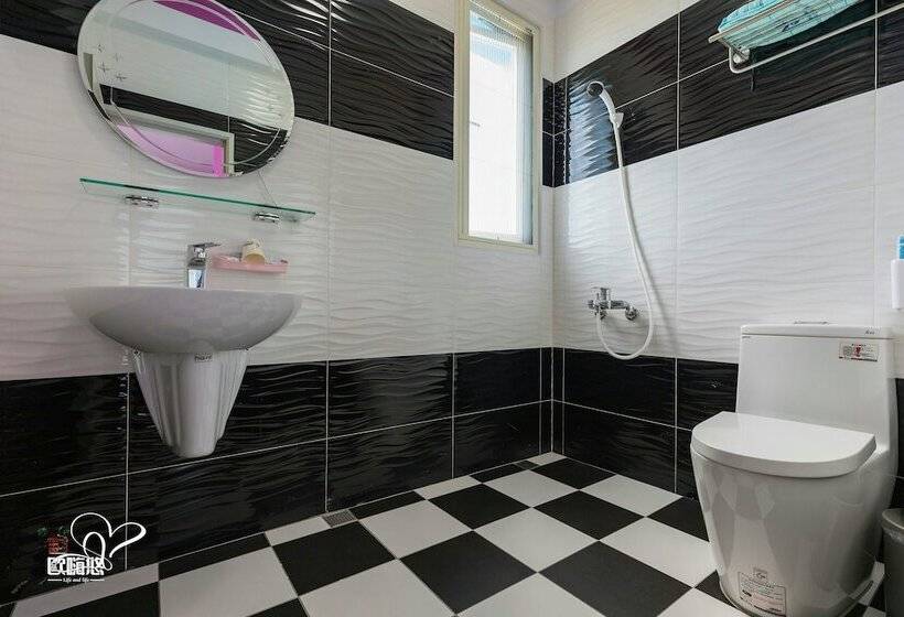 تختخواب و صبحانه Ou Hai You Travel